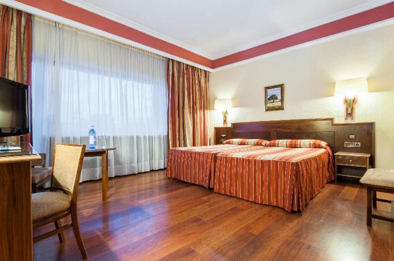 Crisol Regio Hotel Santa Marta de Tormes Szoba fotó